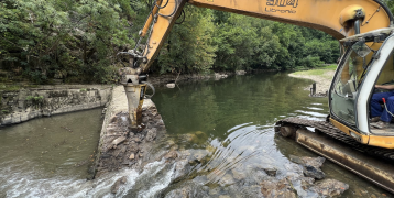 Demolition works of the Alzolabea Dam at River Deba